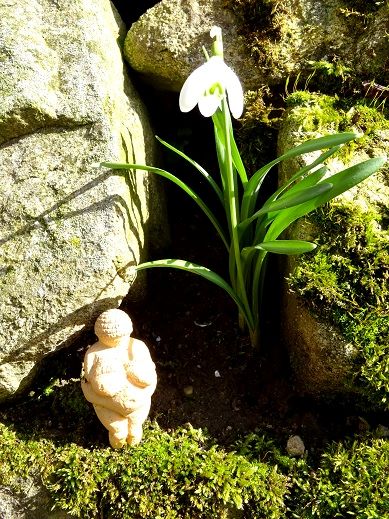 göttin im garten